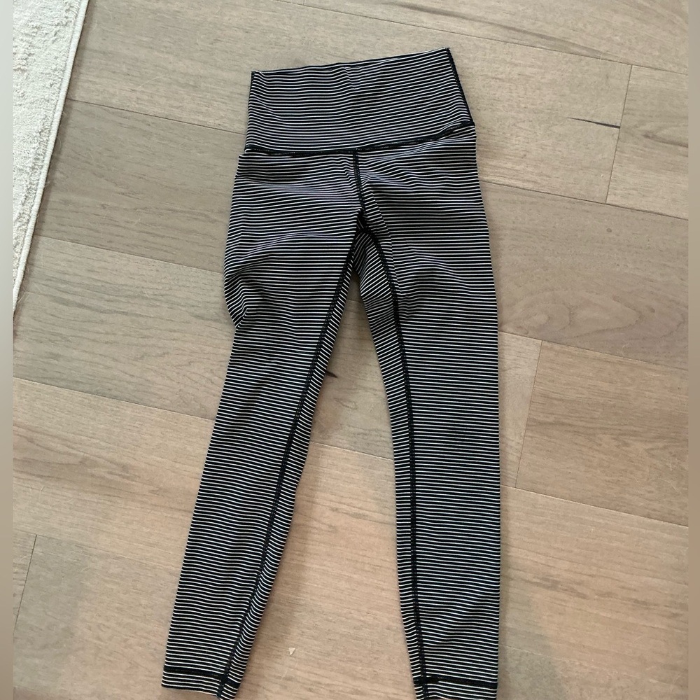 lululemon athletica wonder train 25in Black and White Striped Leggings